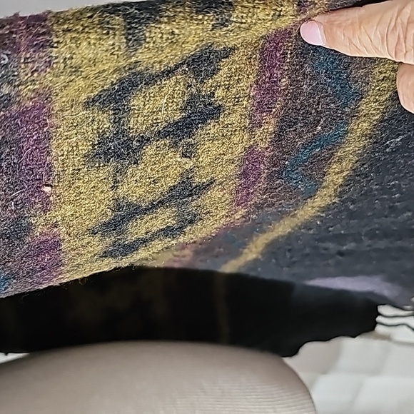 Large scarf made in Italy. Dark colors.Blue, purple, gold. 27" X 75" plus fringe - Picture 4 of 9